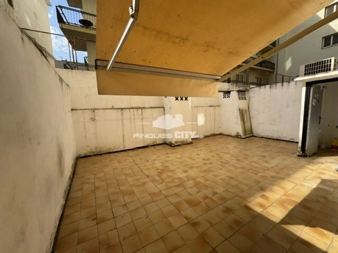 Terrassa de Local de lloguer en Calella, Barcelona