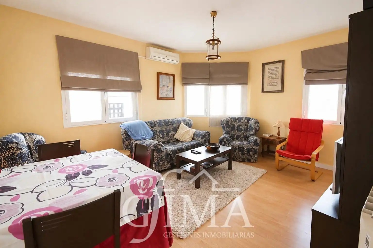 Sala de estar de Piso en venta en Tomelloso con Aire acondicionado, Calefacción y Terraza