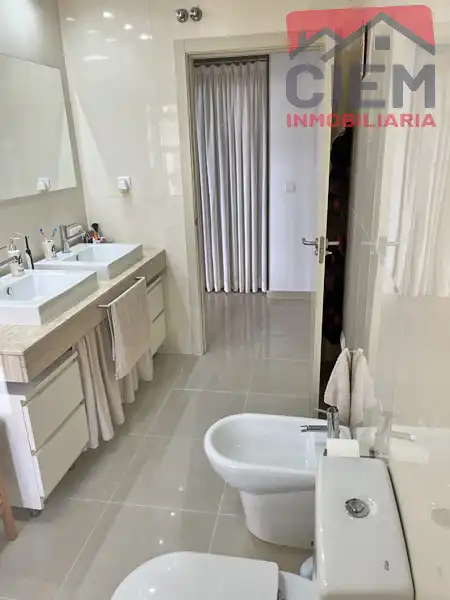 Bany de Loft en venda en Miajadas amb Aire condicionat, Terrassa i Traster