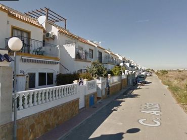 Detached house with pool for sale in Zona Carrefour - Urbanizaciones