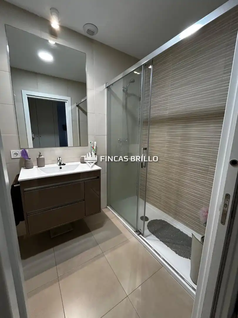 Badezimmer von Wohnung zum Verkauf in Cáceres mit Heizung, Terrasse und Abstellraum