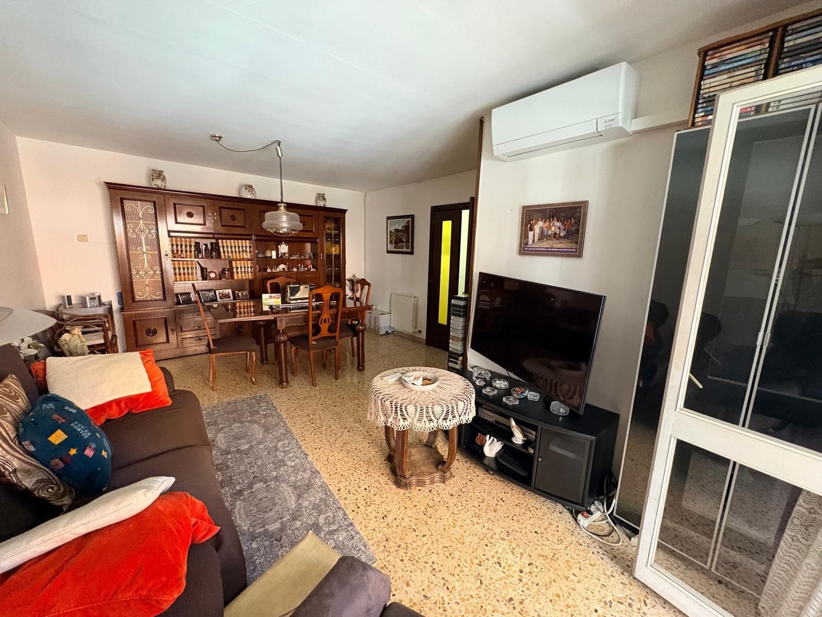 Sala de estar de Piso en venta en Igualada con Calefacción, Terraza y Trastero