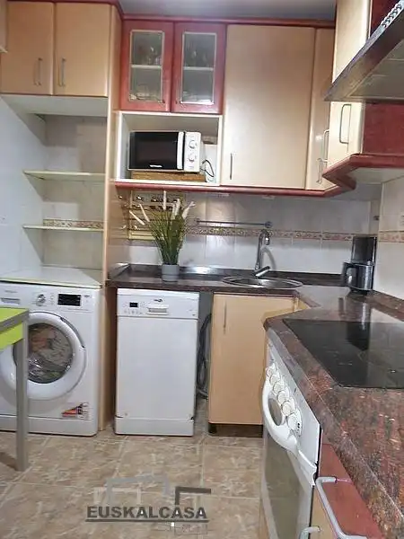 Küche von Wohnung zum Verkauf in Bilbao  mit Heizung und Parkett