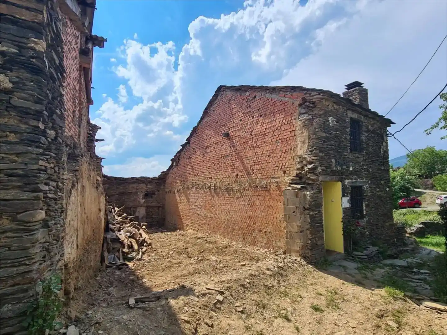 Vista exterior de Terreno en venta en Majaelrayo
