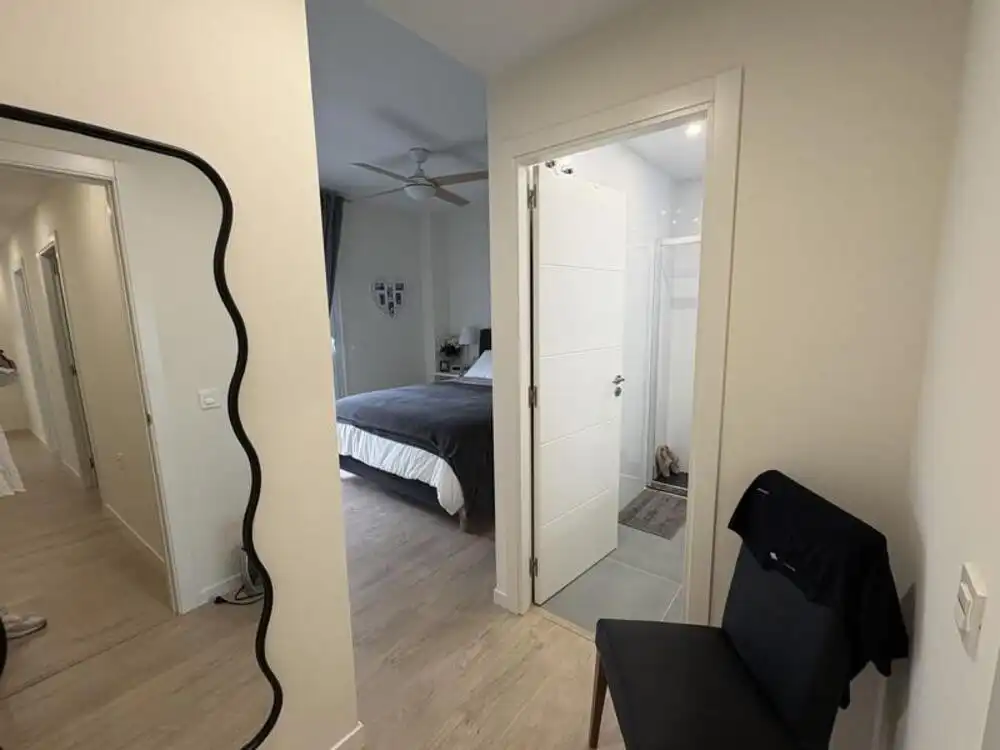 Dormitori de Apartament de lloguer en Marbella amb Aire condicionat, Terrassa i Traster