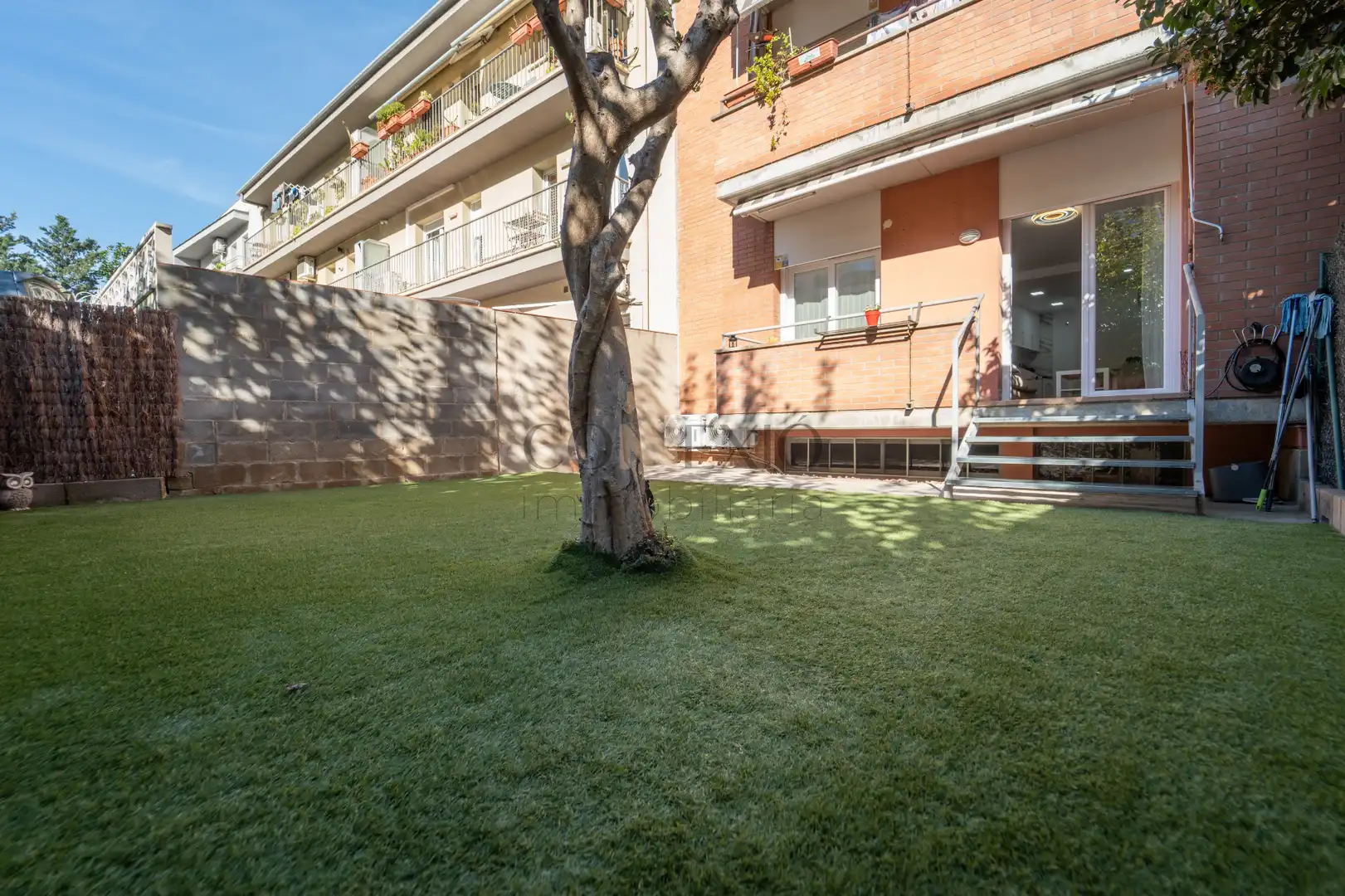 Garden of Ground floor for sale in Girona  with Air Conditioner, Heating and Private garden