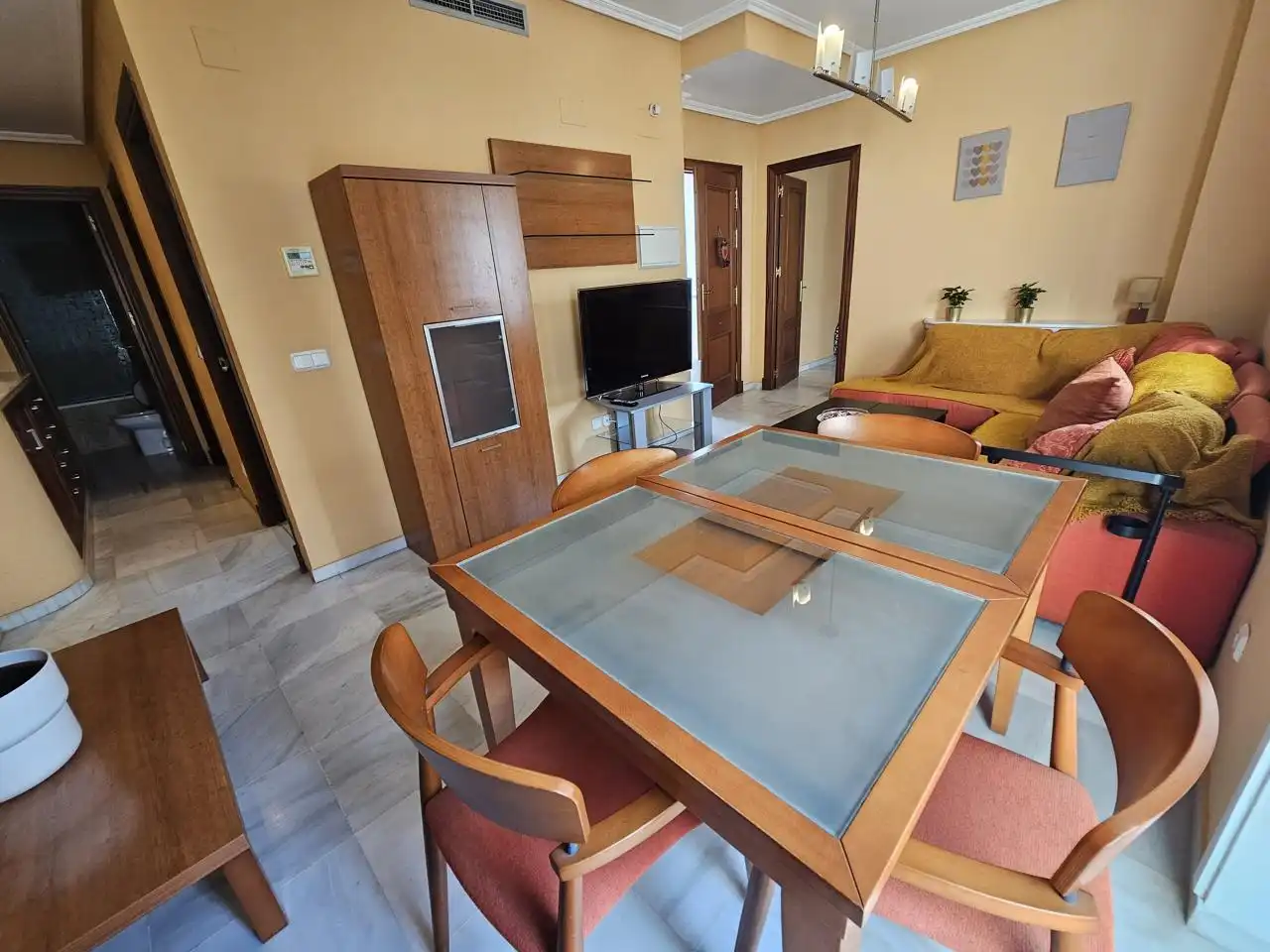 Wohnung zur Miete in Pozo Del Olivar, Divina Pastora - La Yeguada