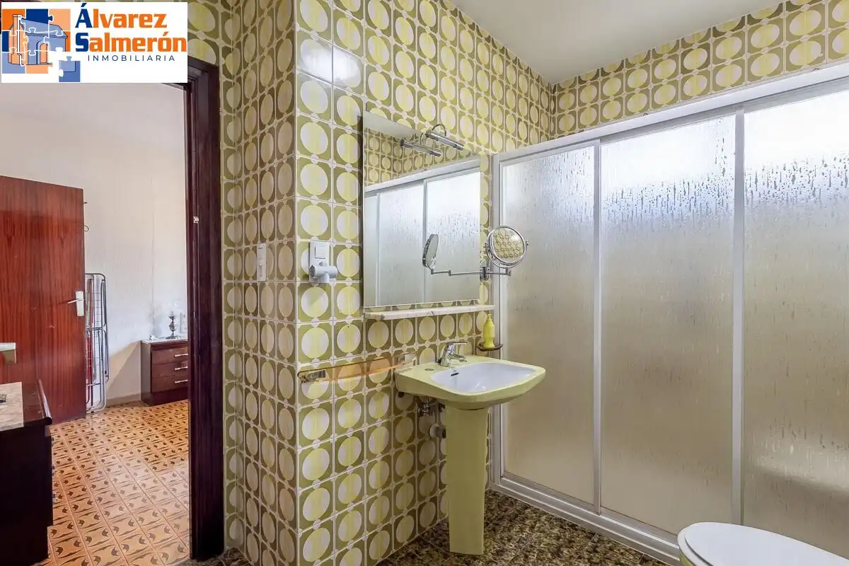 Casa con terrazza in vendita a Avenida HUETOR VEGA, imagen 17