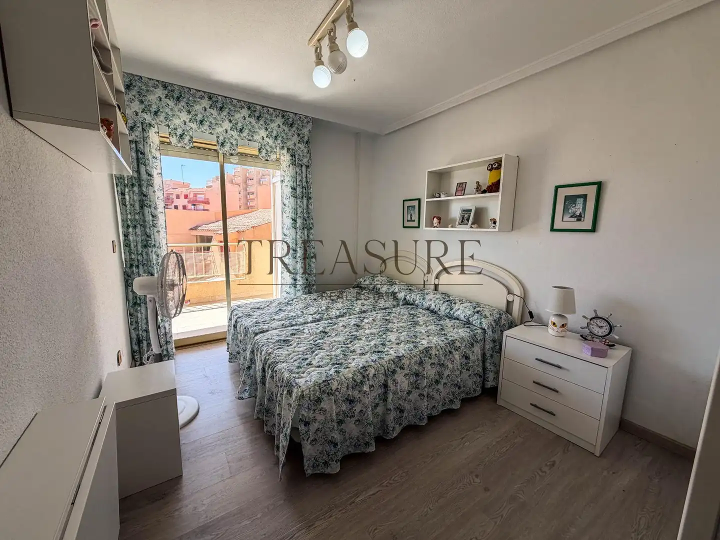 Bedroom of Flat for sale in La Manga del Mar Menor  with Terrace and Community pool