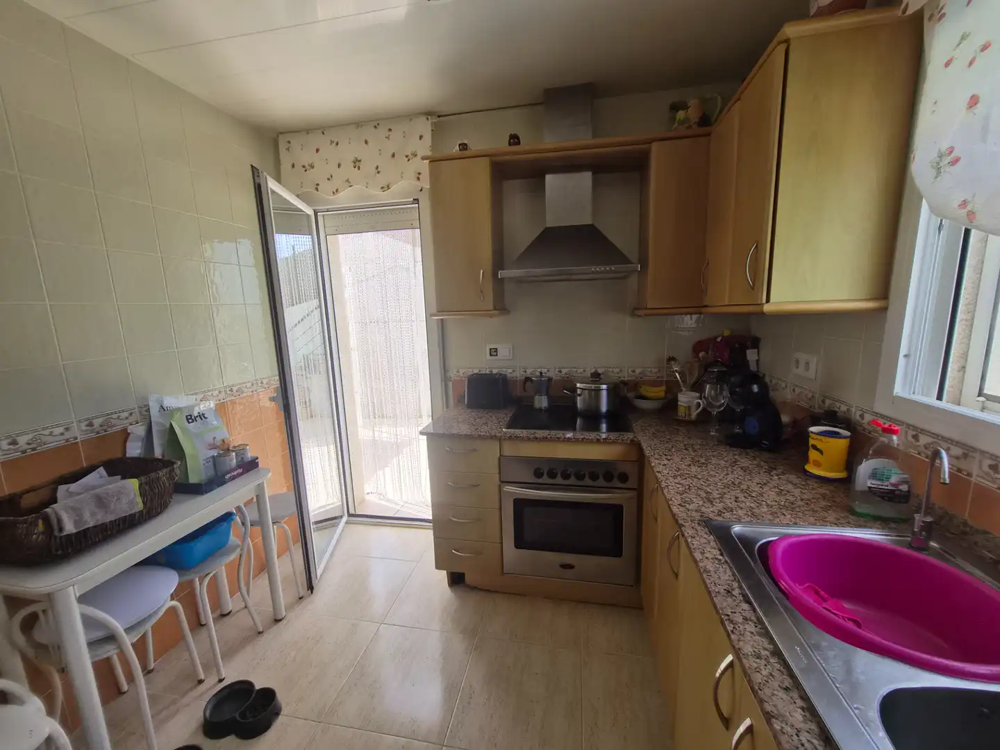 Cocina de Casa o chalet en venta en Roda de Berà con Calefacción, Jardín privado y Terraza