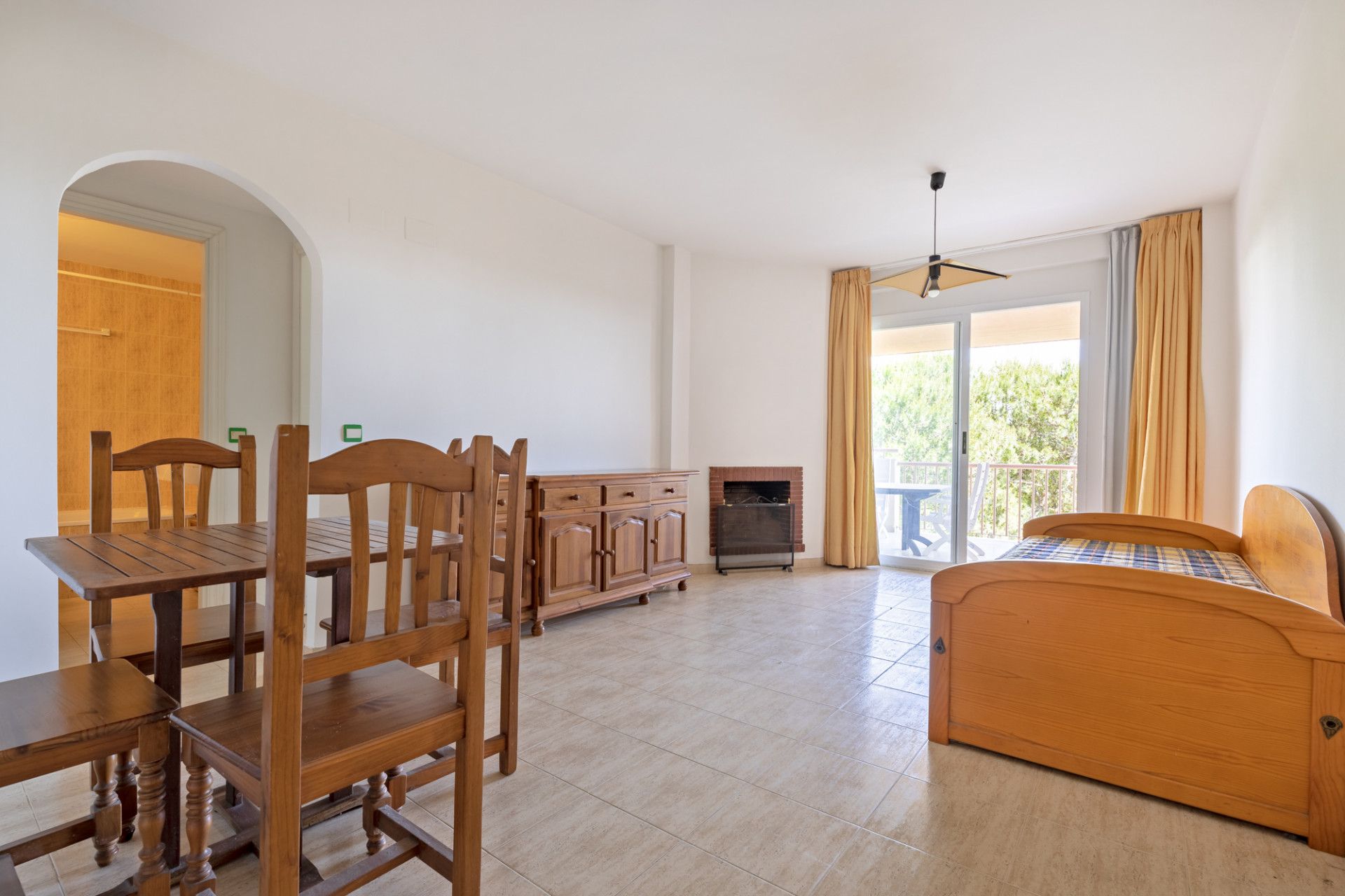 Living room of Apartment for sale in Mijas  with Terrace, Swimming Pool and Furnished