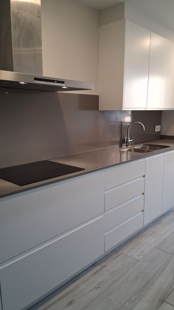 Cocina de Piso de alquiler en Vic con Calefacción, Parquet y Terraza