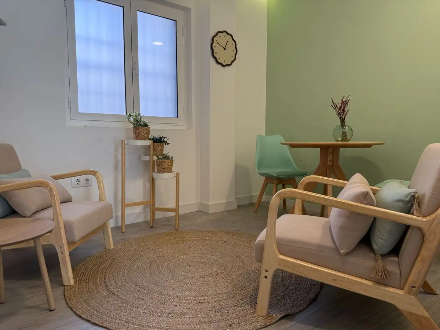 Wohnzimmer von Büro zur Miete in Valencia mit Klimaanlage, Internet und Alarm