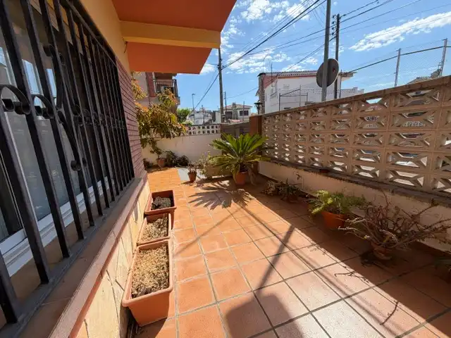 Terraza de Casa adosada en venta en Premià de Mar con Aire acondicionado, Calefacción y Jardín privado