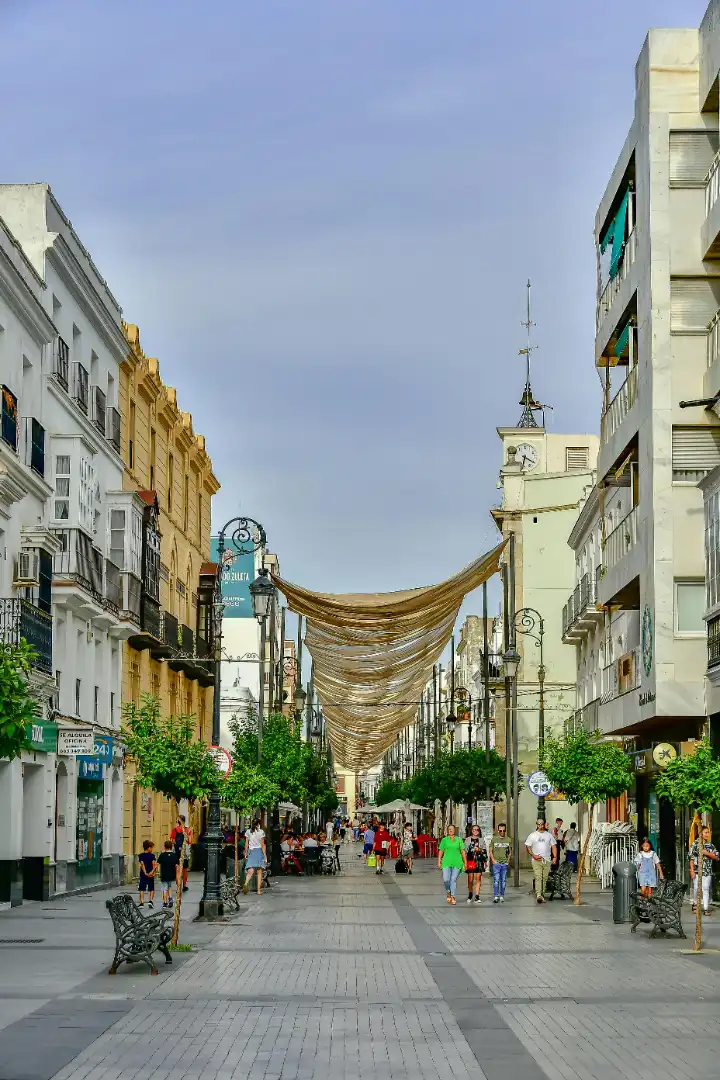 Flat for sale in Calle Sebastián Elcano, 38, V Centenario - Piletas - Capuchinos