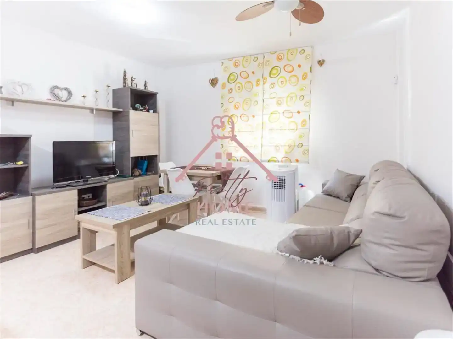 Living room of Flat for sale in Mazarrón  with Air Conditioner and Furnished