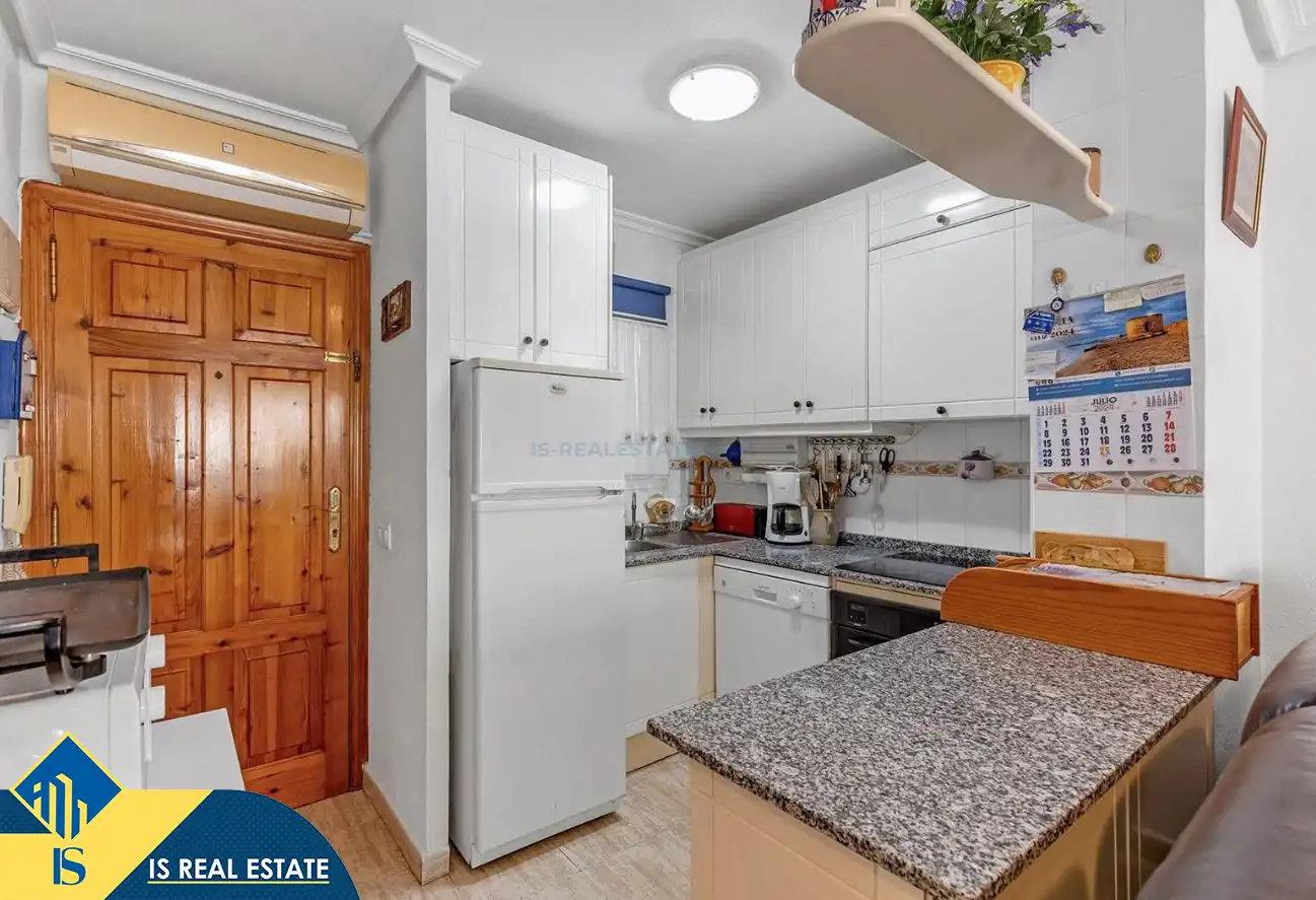 Apartament amb piscina en venda a Zona Carrefour - Urbanizaciones, imagen 3