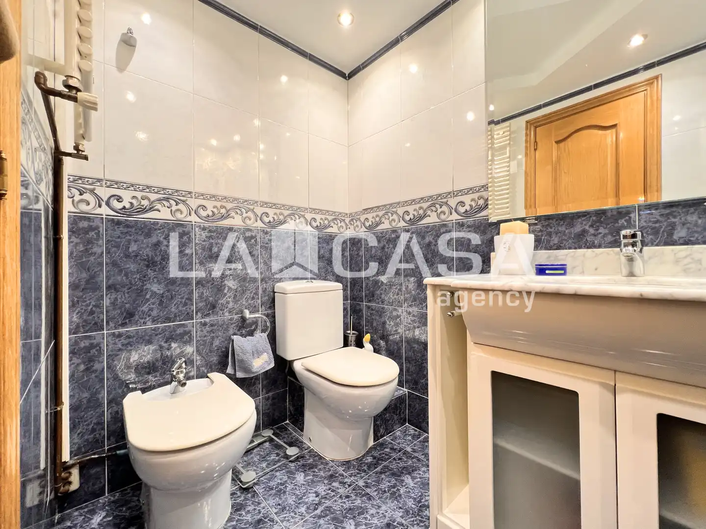 Baño de Piso en venta en Badalona con Calefacción, Terraza y Trastero