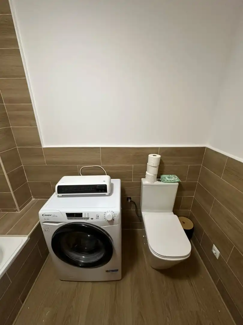 Badezimmer von Wohnung zur Miete in Cenicero mit Heizung und Terrasse