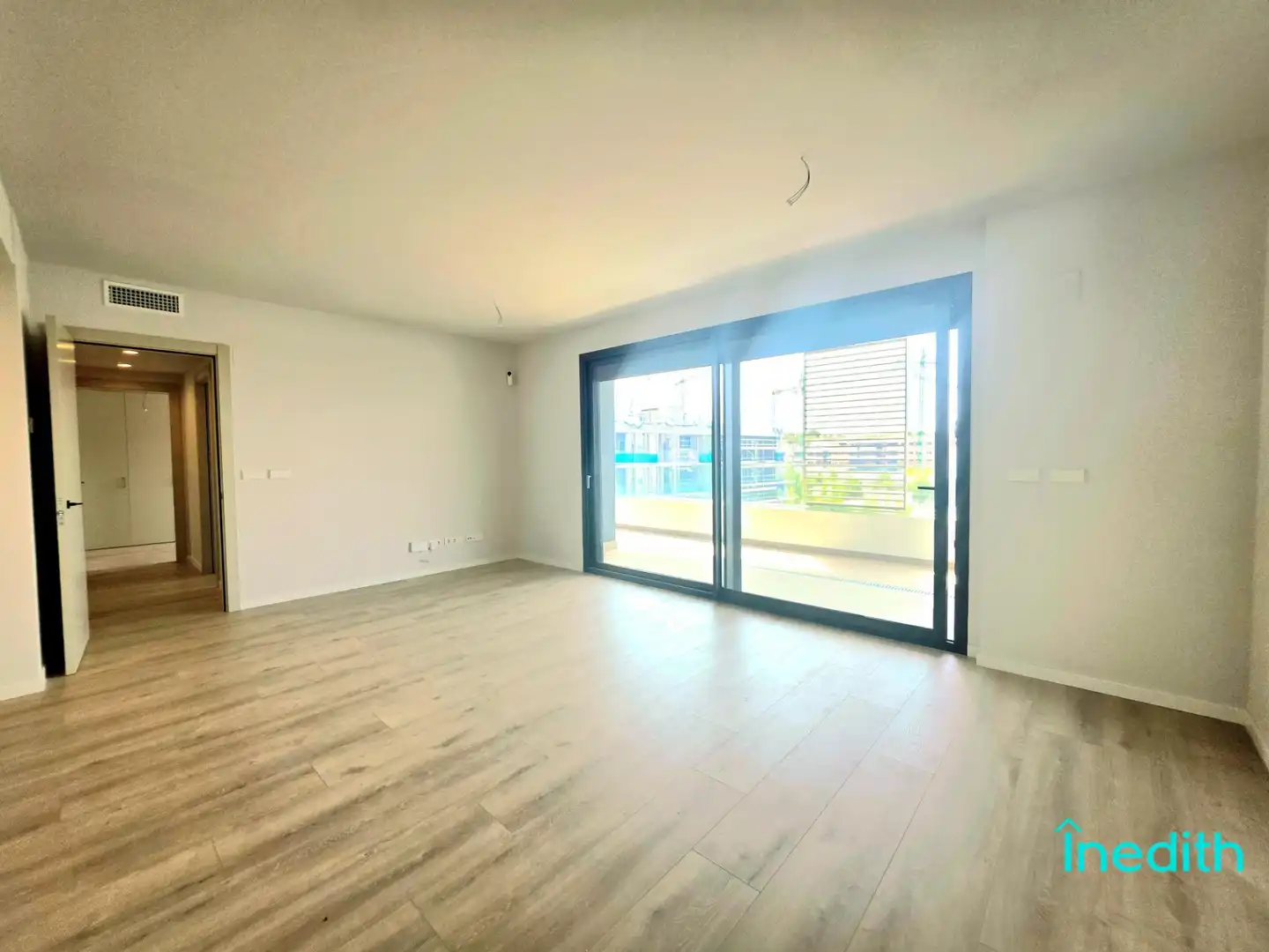 Sala de estar de Piso en venta en Sant Pere de Ribes con Aire acondicionado, Calefacción y Jardín privado