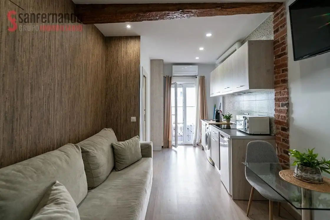 Living room of Flat for sale in Santander  with Heating, Furnished and Balcony