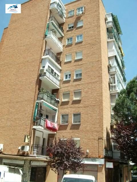 Vista exterior de Pis en venda en Alcorcón amb Terrassa