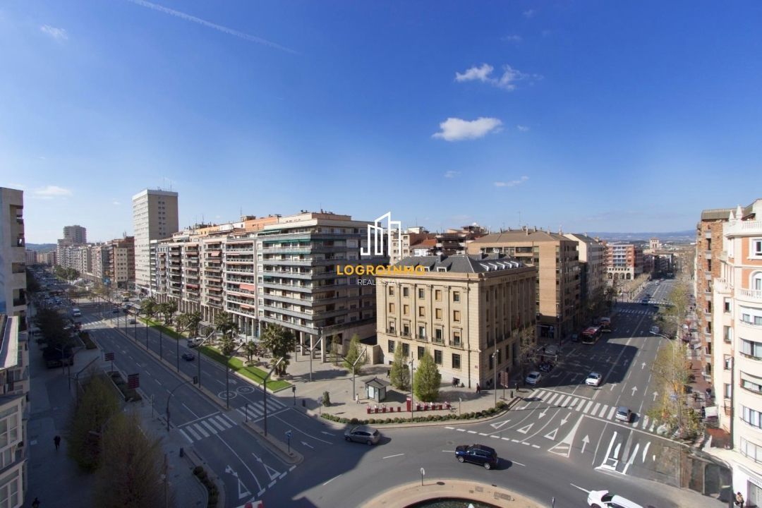 Vista exterior de Pis en venda en  Logroño amb Aire condicionat, Calefacció i Terrassa