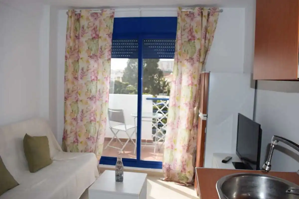 Flat with pool for sale in Torrequebrada, imagen 9