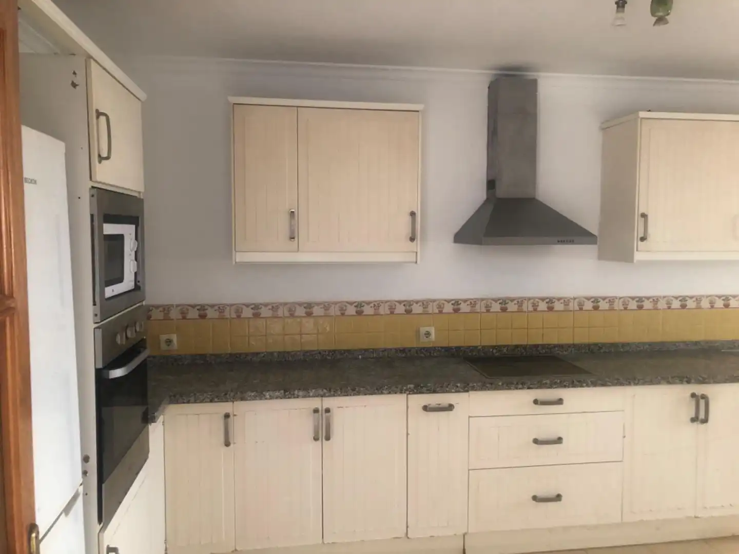 Cocina de Casa adosada en venta en Mijas con Aire acondicionado, Calefacción y Jardín privado