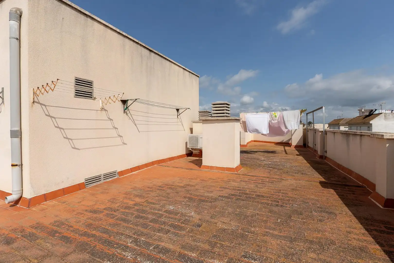 Terrassa de Pis en venda en Sant Jaume d'Enveja amb Piscina comunitària