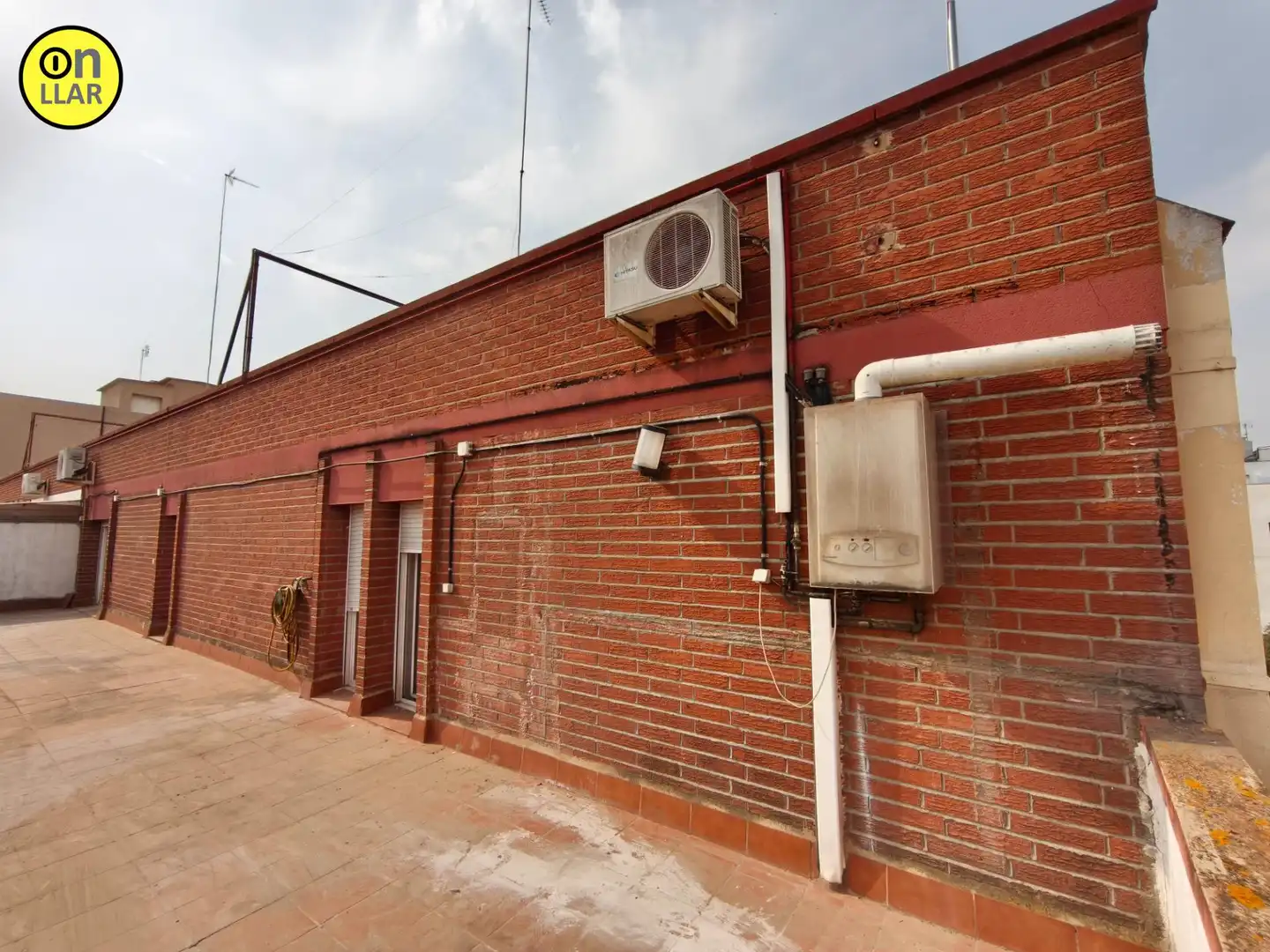 Vista exterior de Pis en venda en Mollet del Vallès amb Aire condicionat, Calefacció i Terrassa