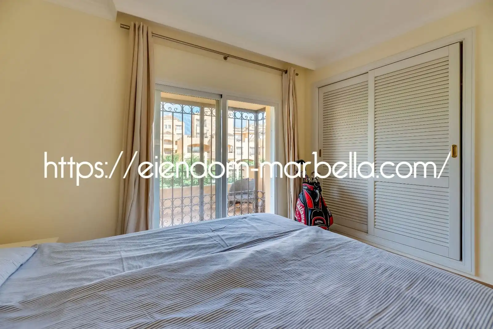 Habitación de Apartamento en venta en Marbella con Aire acondicionado, Calefacción y Terraza
