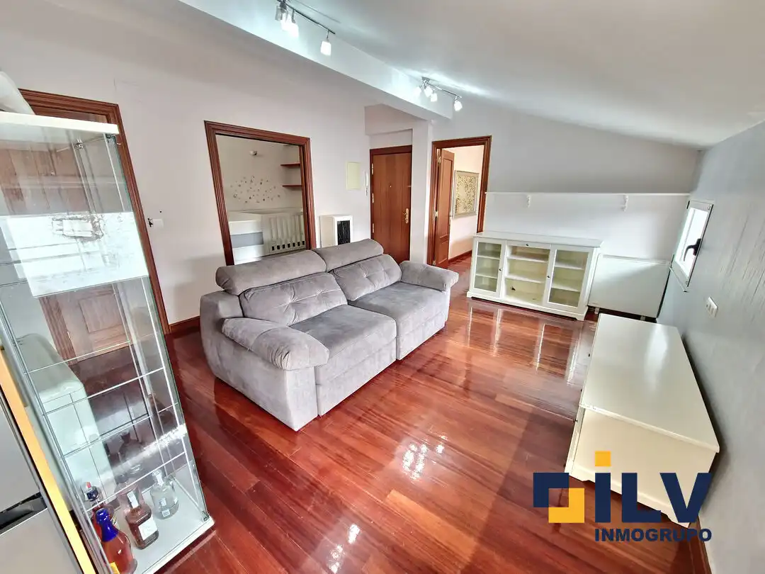 Sala de estar de Piso en venta en Portugalete con Calefacción, Amueblado y Balcón