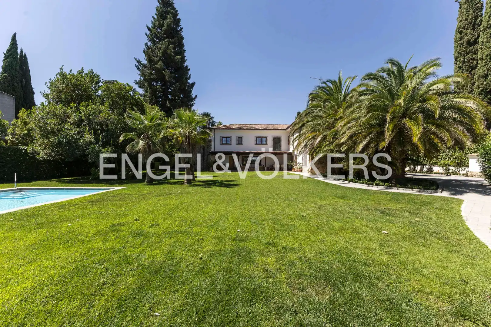 Exterior view of Houses for sale in Madrid  with Air Conditioner, Heating and Private garden