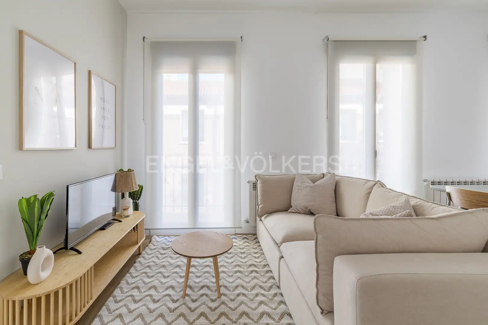Sala d'estar de Apartament de lloguer en Madrid amb Aire condicionat, Calefacció i Moblat