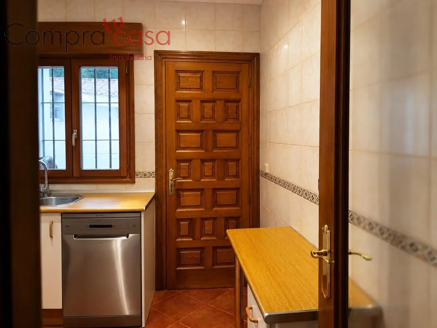 Cuina de Casa o xalet en venda en Segovia amb Calefacció, Traster i Moblat