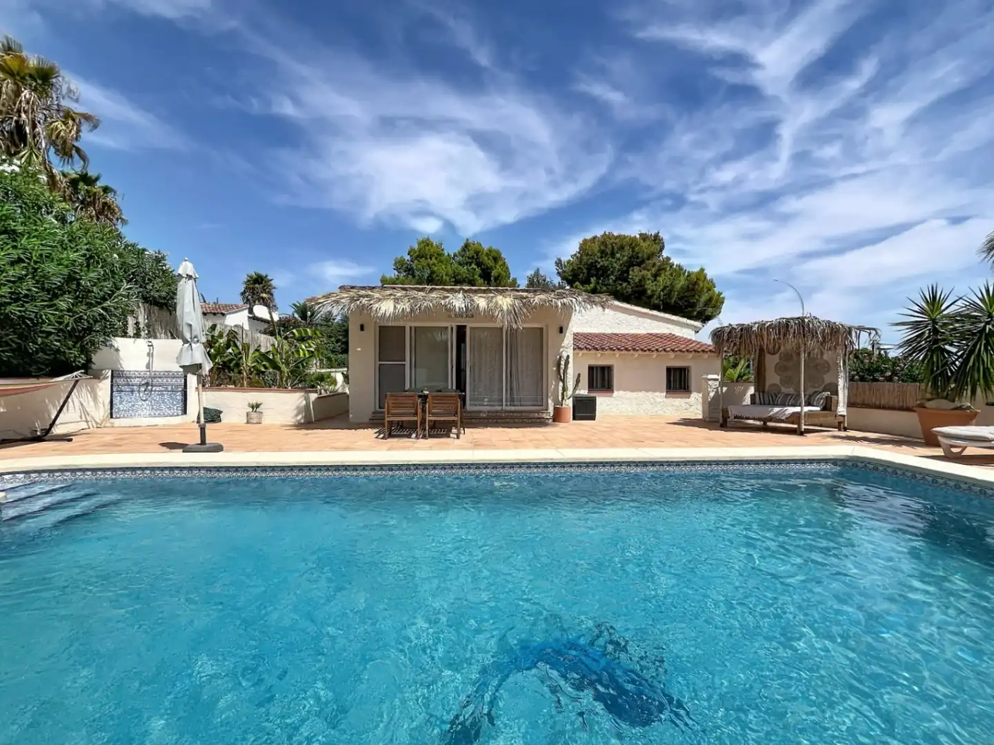 Chalet con piscina en venta en La Nucia Pueblo