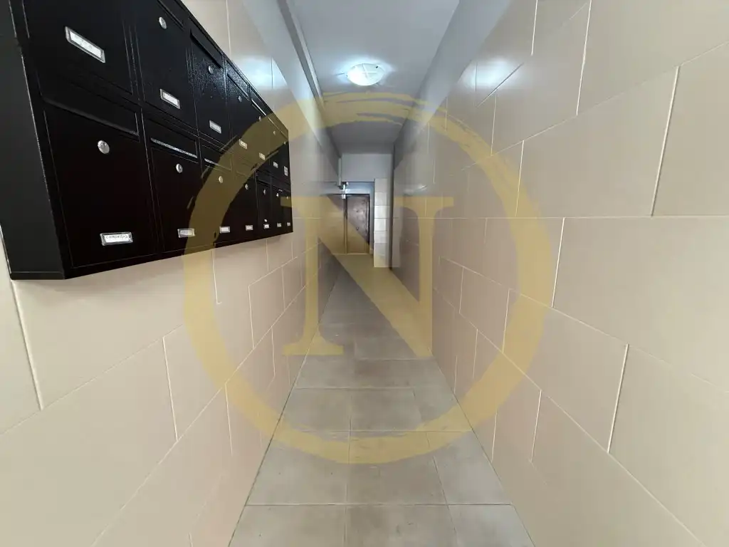 Piso en venta en L'Hospitalet de Llobregat con Balcón