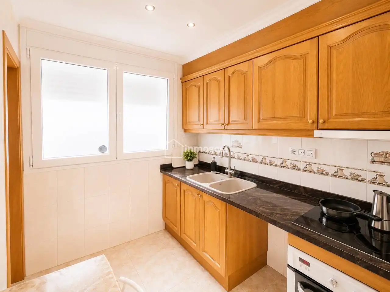 Cocina de Ático en venta en Salt con Calefacción y Terraza