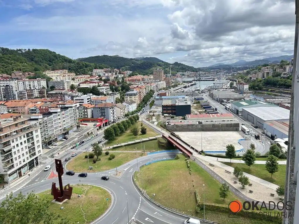 Außenansicht von Wohnung zum Verkauf in Donostia - San Sebastián  mit Heizung und Balkon