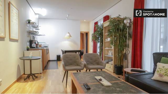 Piso en Alquiler en Cortes - Huertas