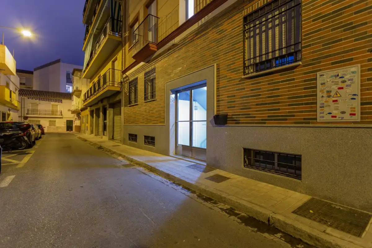 Außenansicht von Wohnung zur Miete in Granada mit Klimaanlage, Heizung und Möbliert