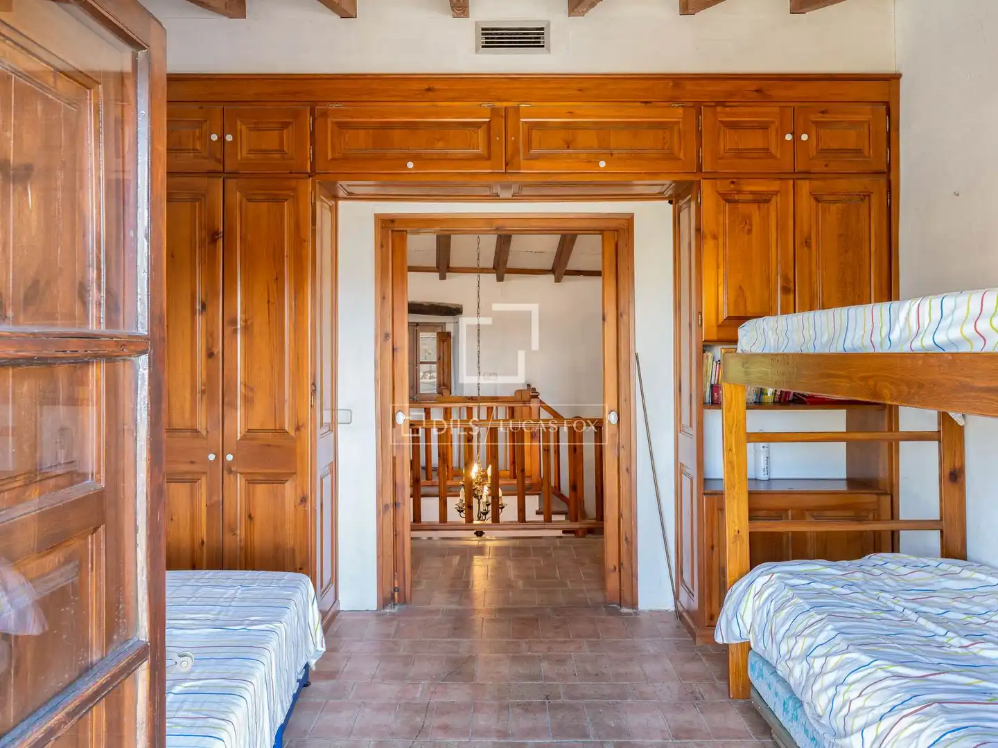 Finca rústica en venta en Bàscara con Aire acondicionado, Calefacción y Jardín privado