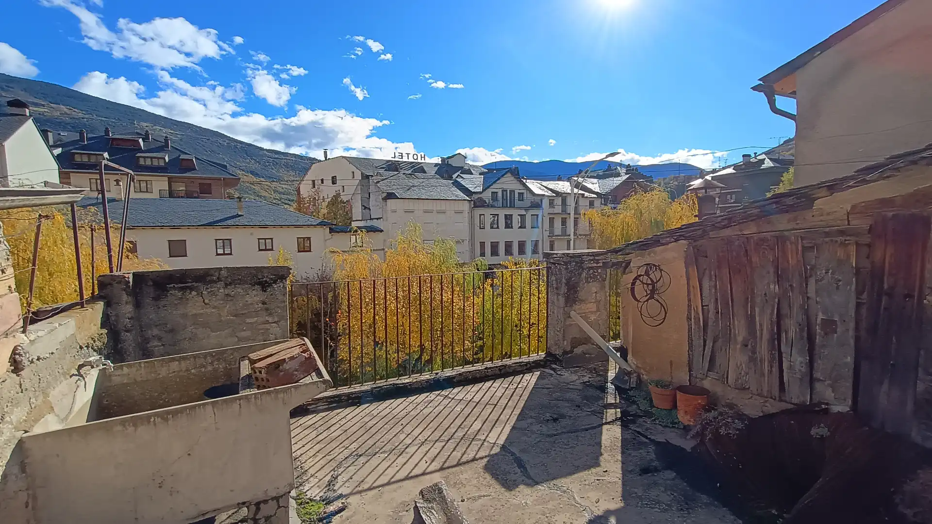 Vista exterior de Casa o chalet en venta en Sort con Terraza