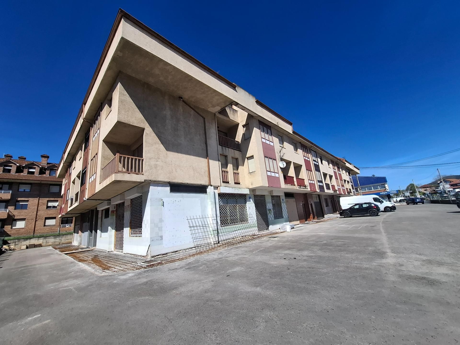 Vista exterior de Dúplex en venda en Bárcena de Cicero amb Calefacció, Terrassa i Traster