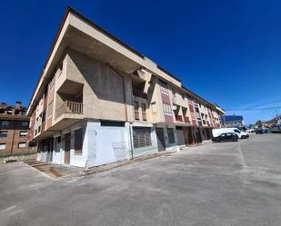 Exterior view of Duplex for sale in Bárcena de Cicero  with Heating, Terrace and Storage room