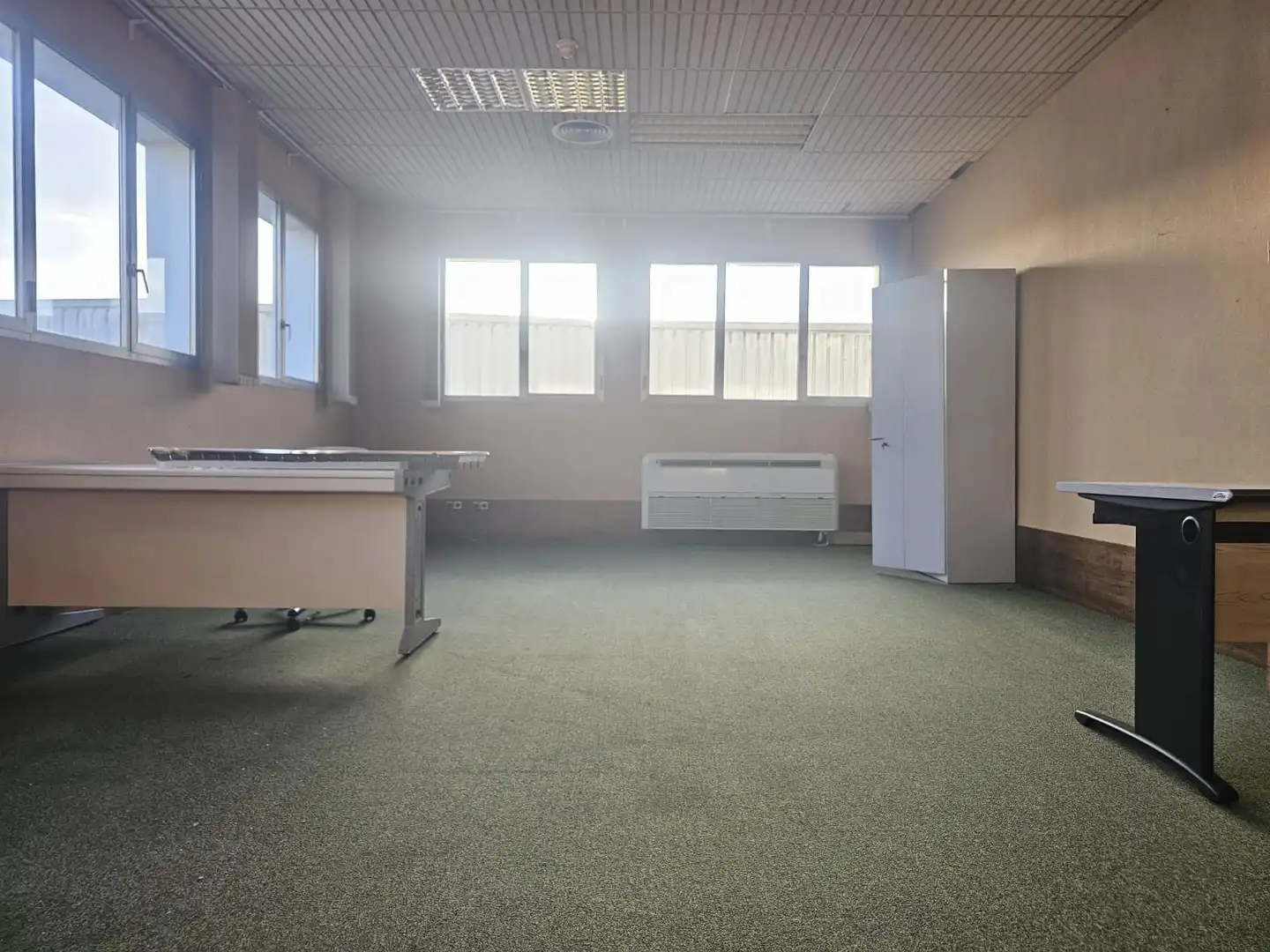 Büro zur Miete in Sant Quirze del Vallès mit Klimaanlage und Heizung