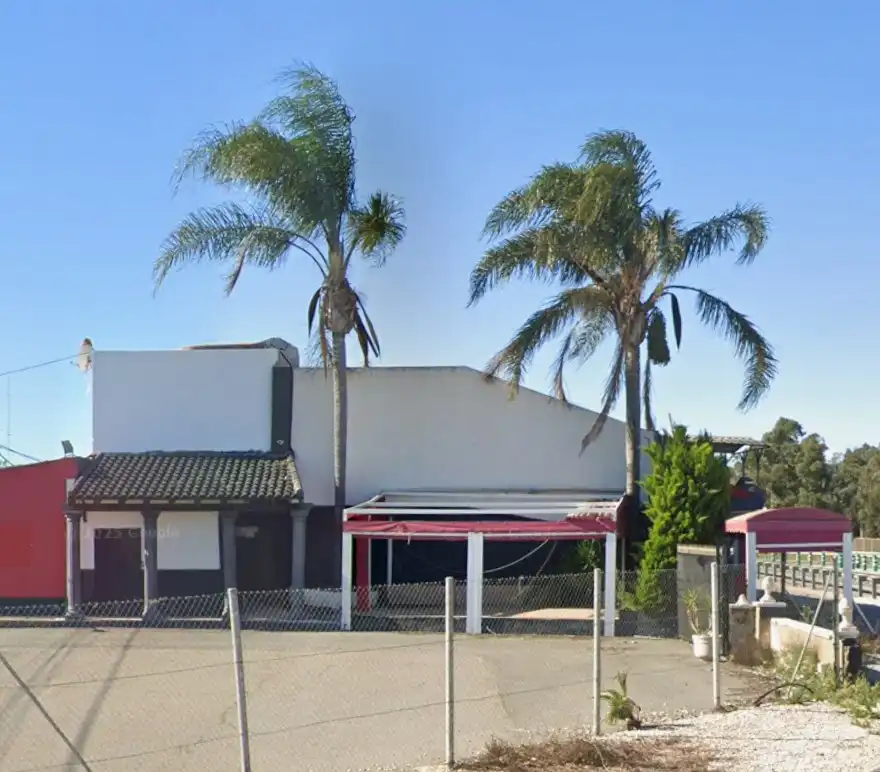 Local comercial en venta en Avinguda del Mediterrani 39, imagen 2