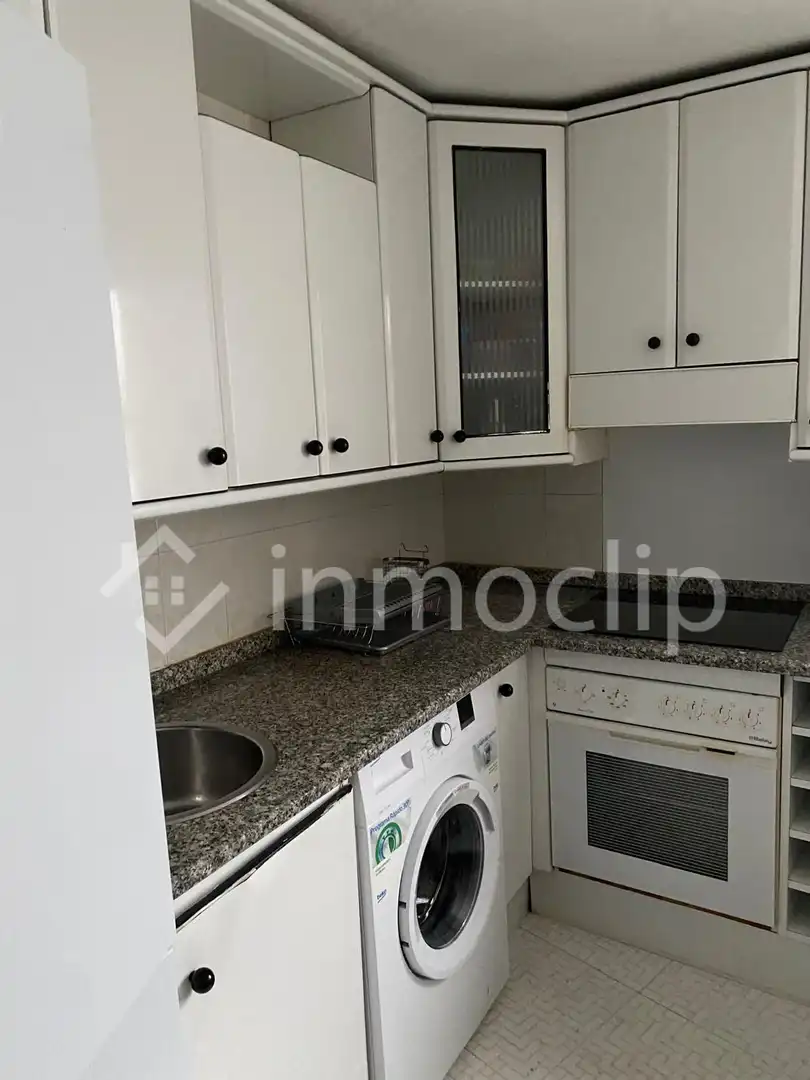 Kitchen of Flat for share in Salamanca  with Heating and Furnished