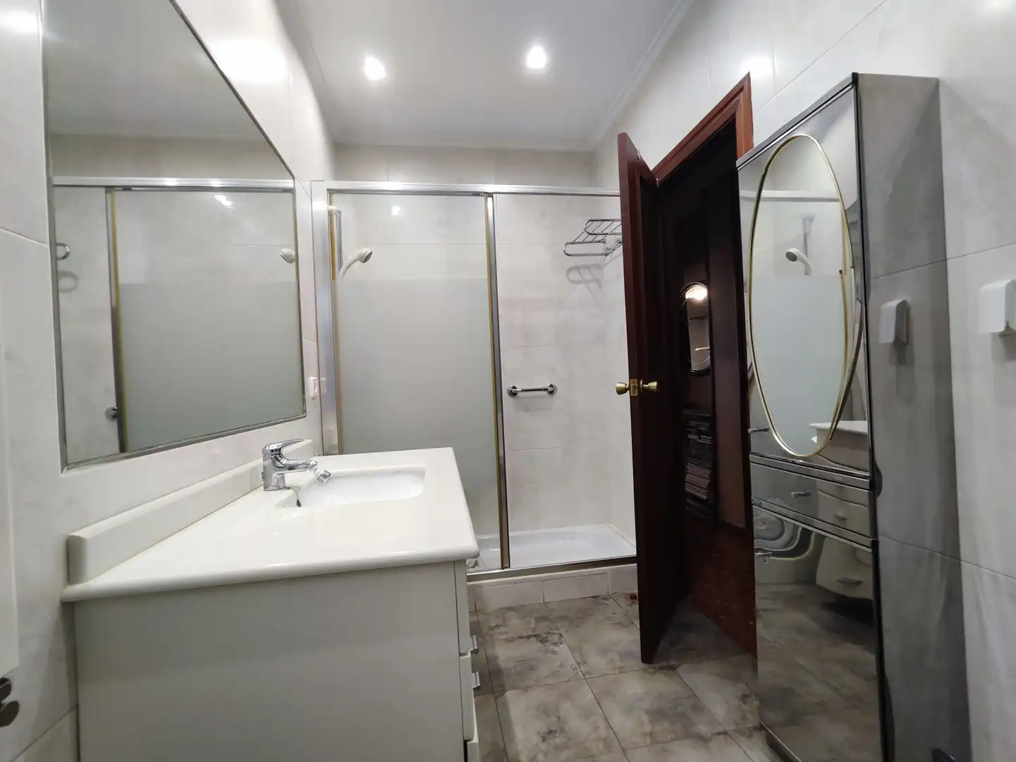 Baño de Piso en venta en  Logroño con Calefacción y Parquet